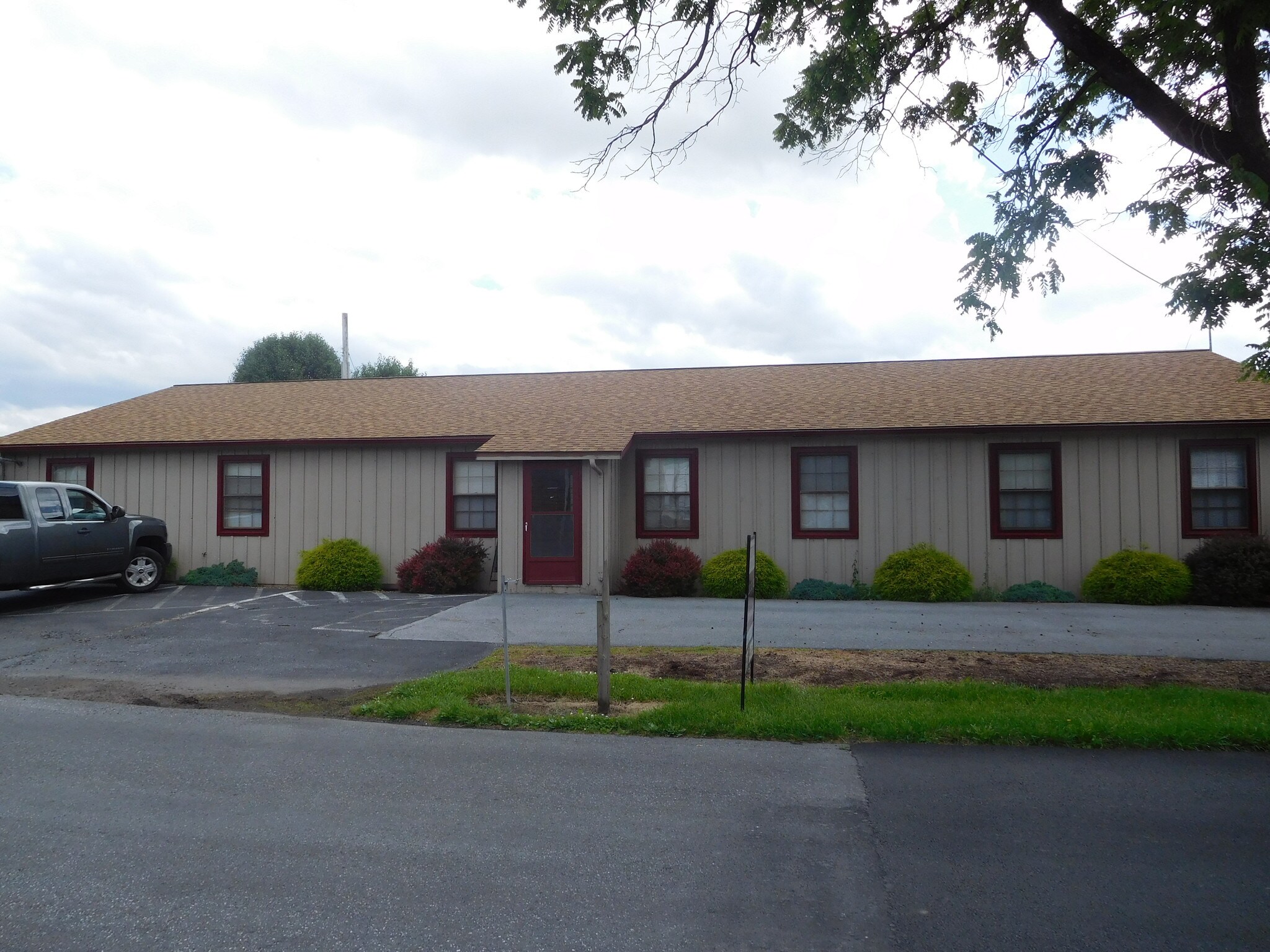 112 N River Rd, Bridgewater, VA for sale Primary Photo- Image 1 of 1