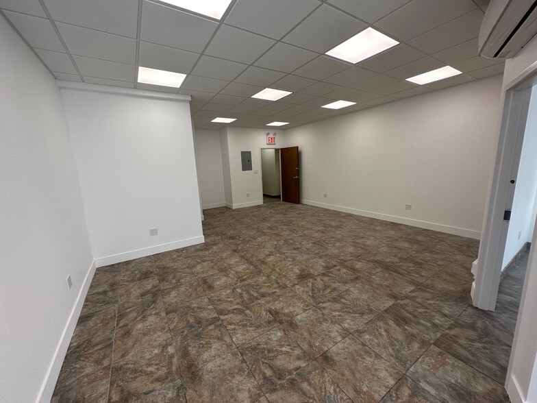 2106 Avenue X, Brooklyn, NY for lease - Building Photo - Image 2 of 9