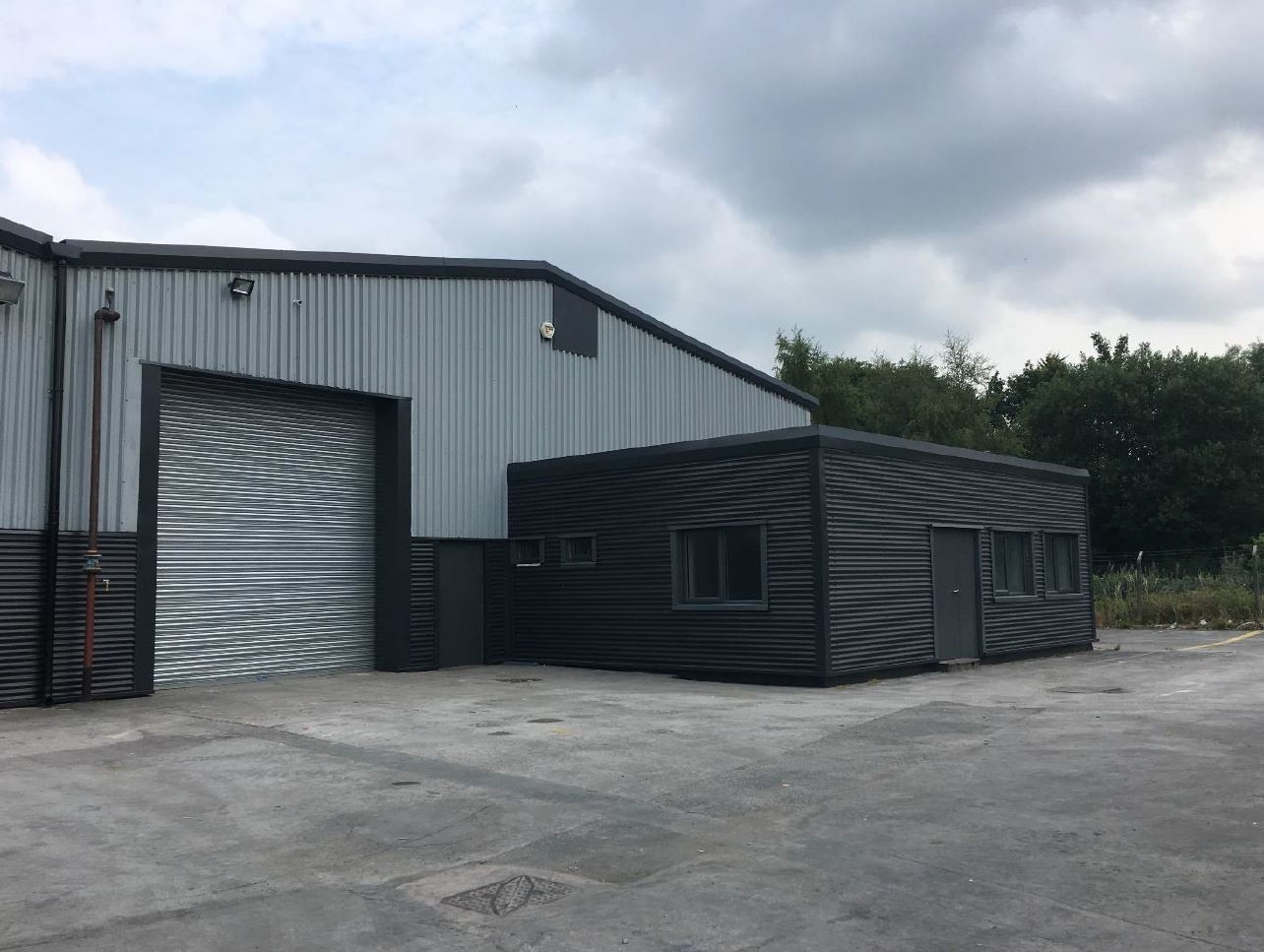 Lowick Clos, Stockport for sale Primary Photo- Image 1 of 1