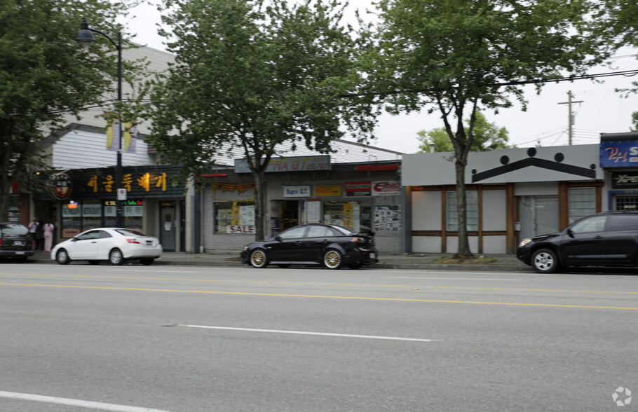 1041 Kingsway, Vancouver, BC for sale - Building Photo - Image 2 of 3