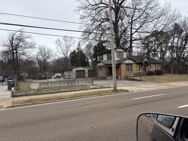 3872 Summer Ave, Memphis, TN for sale - Primary Photo - Image 1 of 1