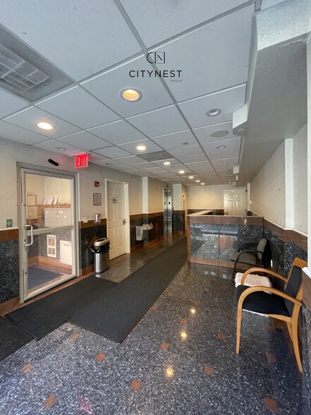 2308 30th Ave, Astoria, NY for lease - Lobby - Image 2 of 6