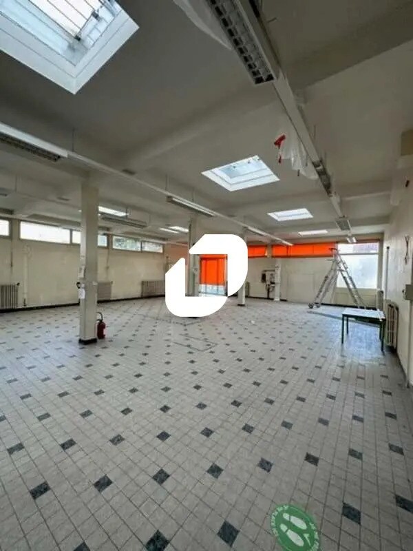 5 Rue Gambetta, Gargenville for lease Interior Photo- Image 1 of 9