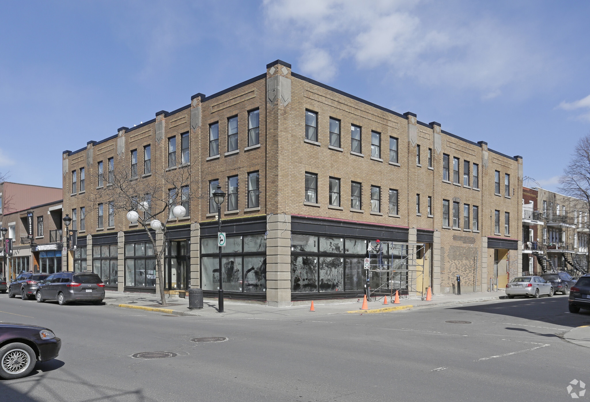 4740-4750 Rue Wellington, Montréal, QC for sale Primary Photo- Image 1 of 1