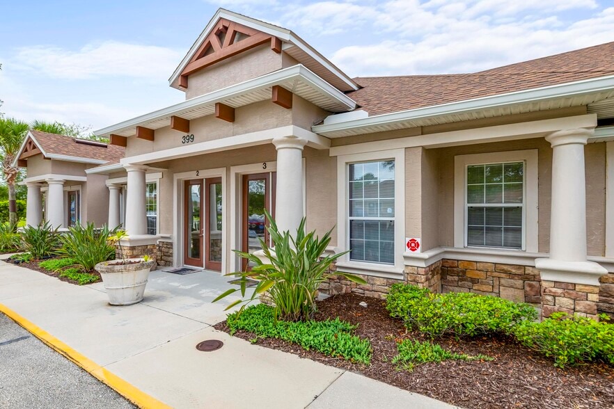 399 Palm Coast Pky SW, Palm Coast, FL for sale - Building Photo - Image 3 of 15