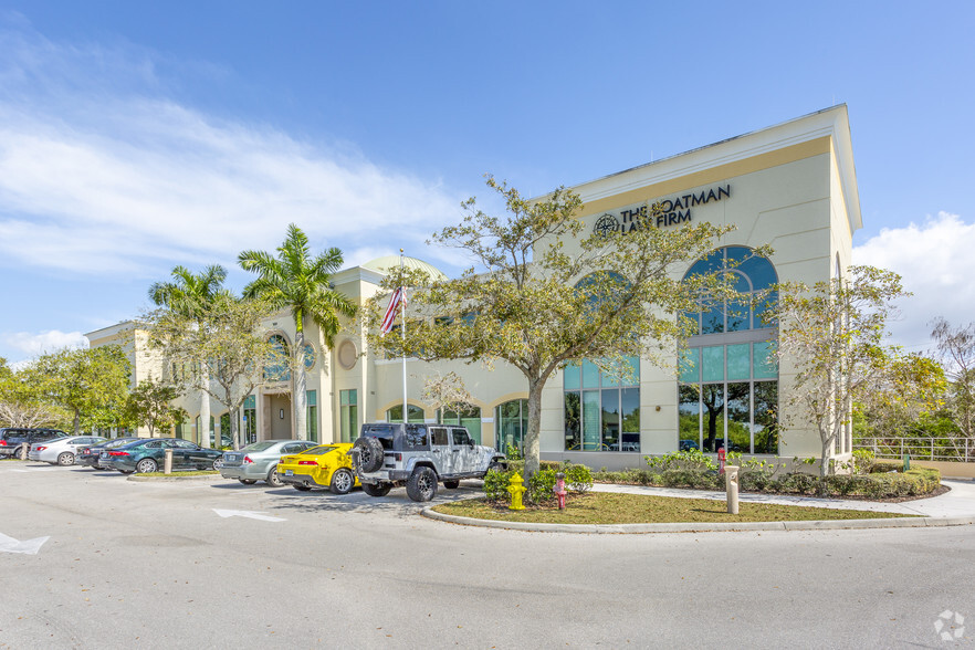 3021 N Airport Pulling Rd, Naples, FL for sale - Primary Photo - Image 1 of 5