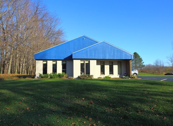 7601 Seneca St, East Aurora, NY for sale - Primary Photo - Image 1 of 1