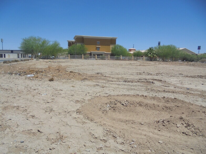 W Wells St, Blythe, CA for sale - Building Photo - Image 3 of 6
