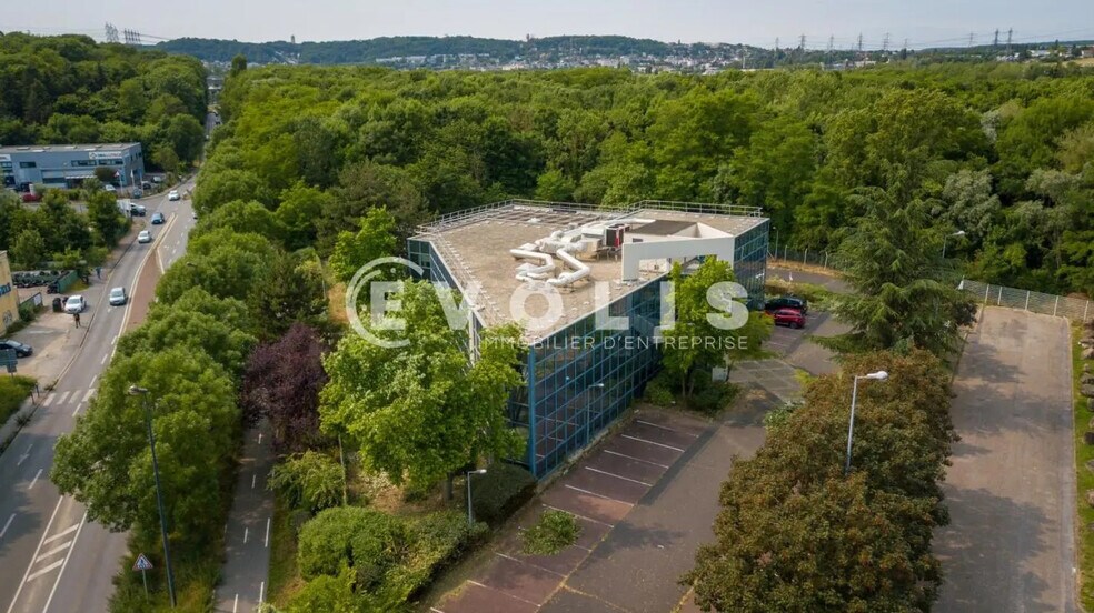 Flex in Villebon-sur-Yvette for lease - Building Photo - Image 2 of 45