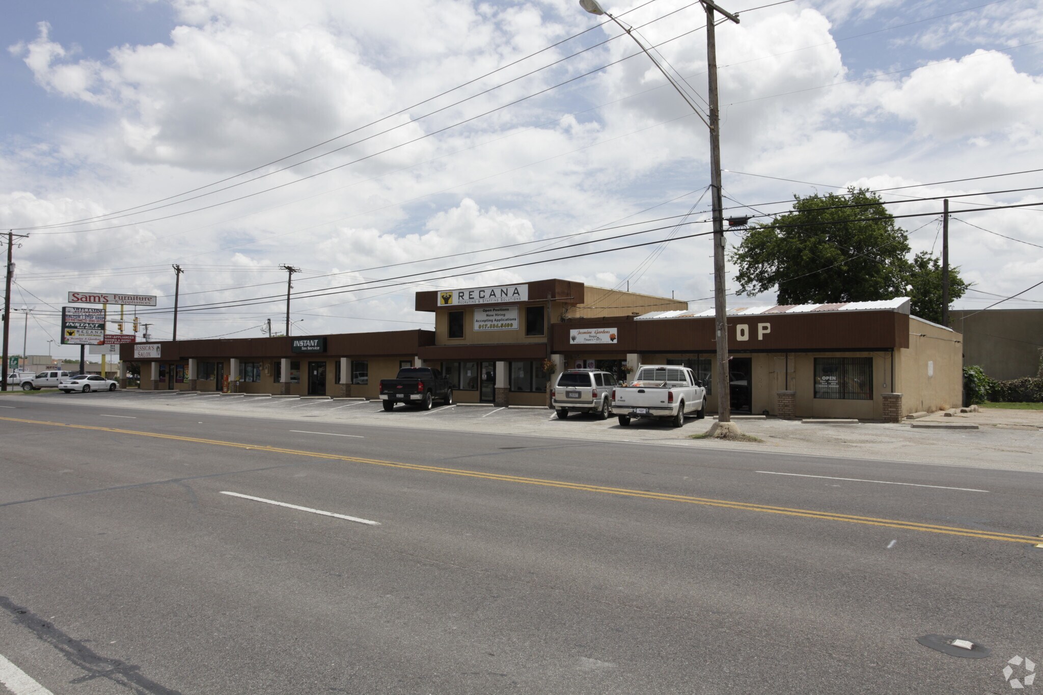 5020-5030 E Belknap St, Haltom City, TX for sale Primary Photo- Image 1 of 1
