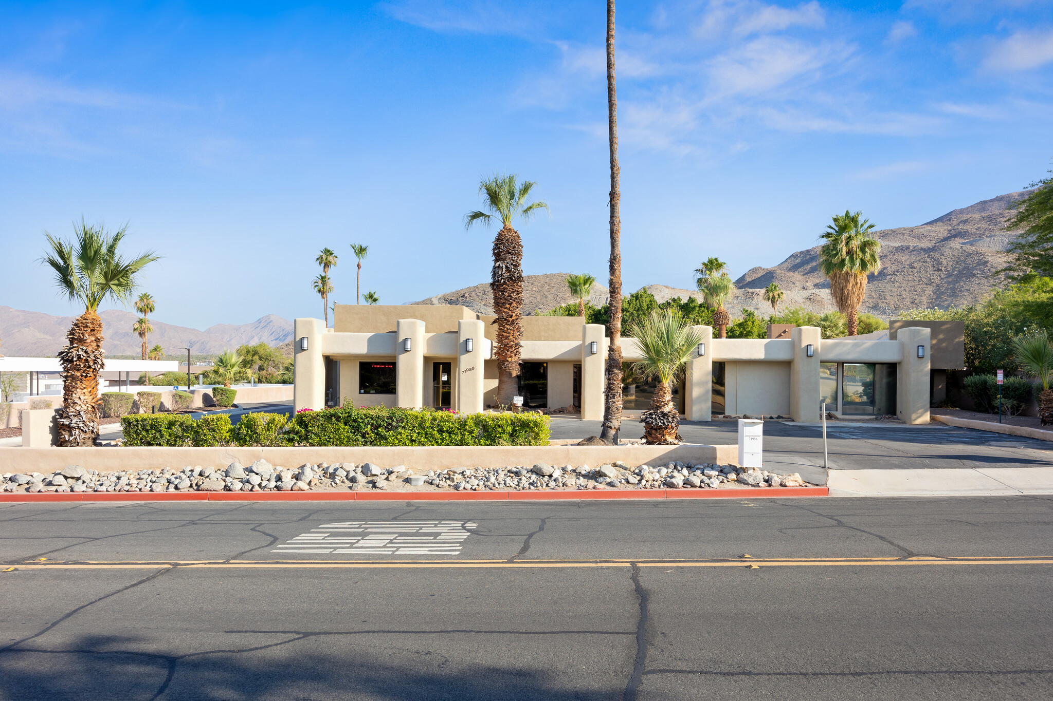 71956 Magnesia Falls Dr, Rancho Mirage, CA for sale Building Photo- Image 1 of 30