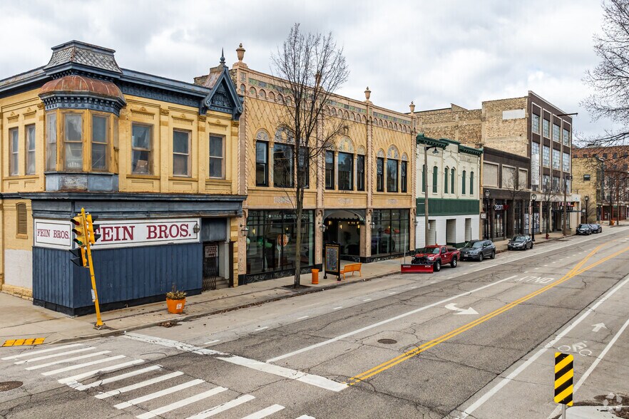 2001-2003 N Martin Luther King Jr Drive, Milwaukee, WI for sale - Building Photo - Image 2 of 13