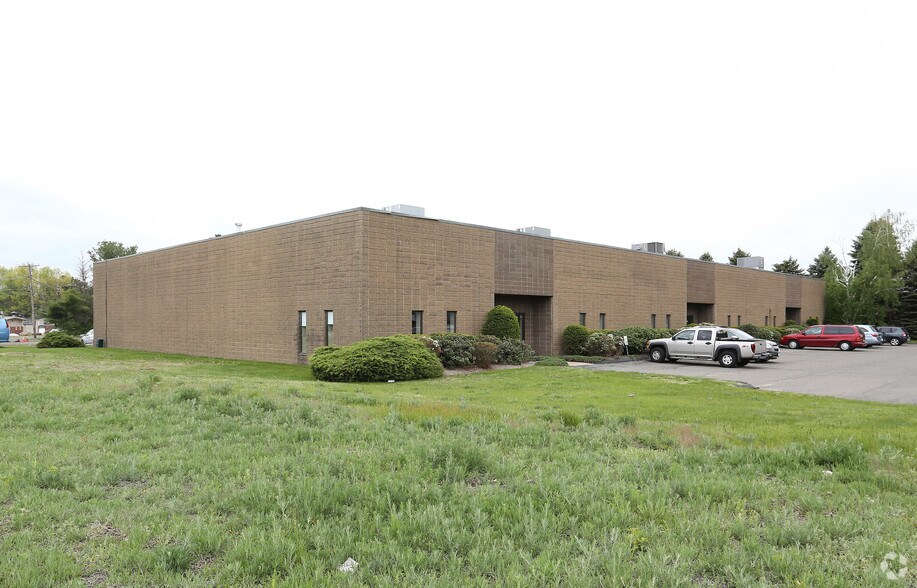 23 Old Windsor Rd, Bloomfield, CT 06002 Flex for Lease