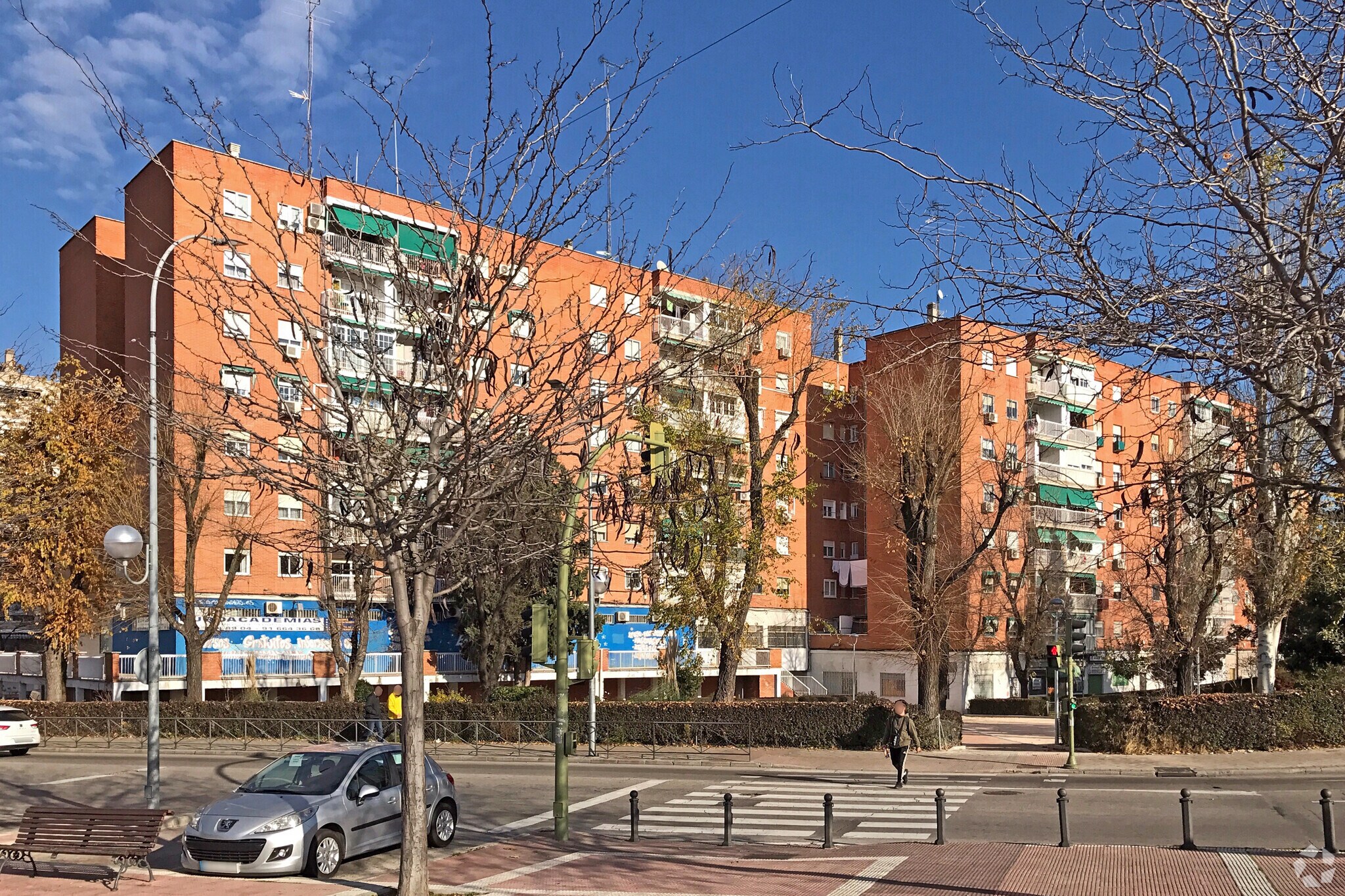 Calle Carlos Arniches, 2, Móstoles, Madrid for lease Primary Photo- Image 1 of 4