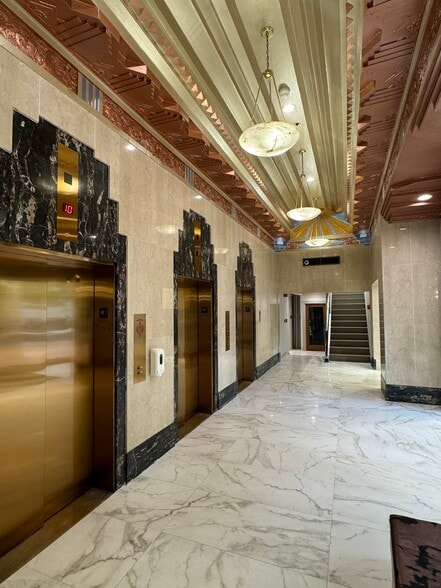 120 N Congress St, Jackson, MS for lease - Interior Photo - Image 3 of 16