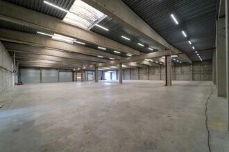 Flex in Chassieu for lease Interior Photo- Image 2 of 10