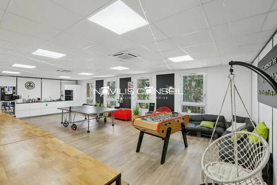 Office in Toulouse for lease Interior Photo- Image 1 of 9