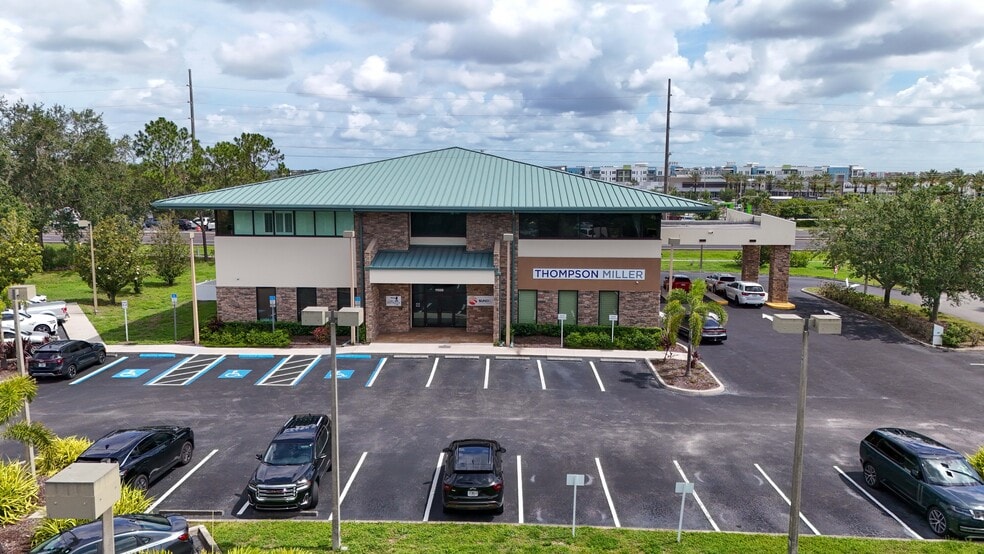 11509 Palmbrush Trl, Bradenton, FL for lease - Building Photo - Image 1 of 15