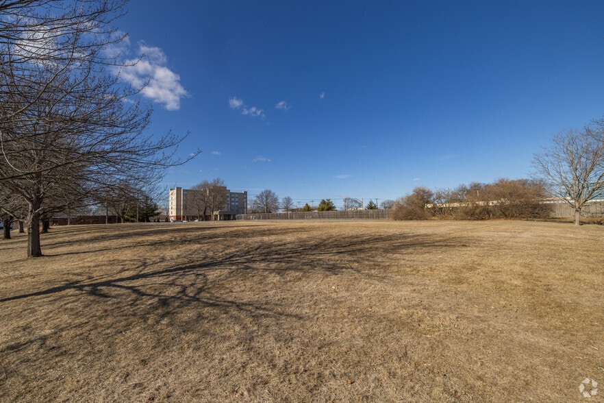 125A Old Gate Ln, Milford, CT for lease - Primary Photo - Image 1 of 3