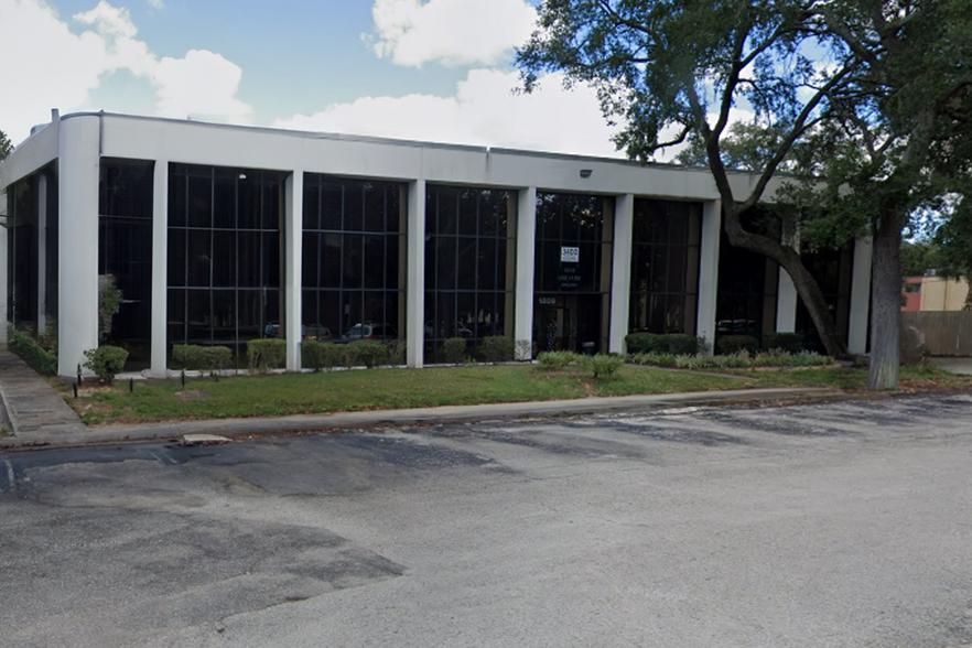 4160 Woodcock Dr, Jacksonville, FL for lease - Building Photo - Image 1 of 7