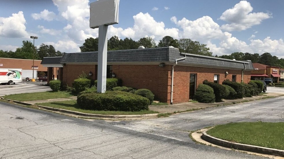 6065 Mableton Pkwy SW, Mableton, GA 30126