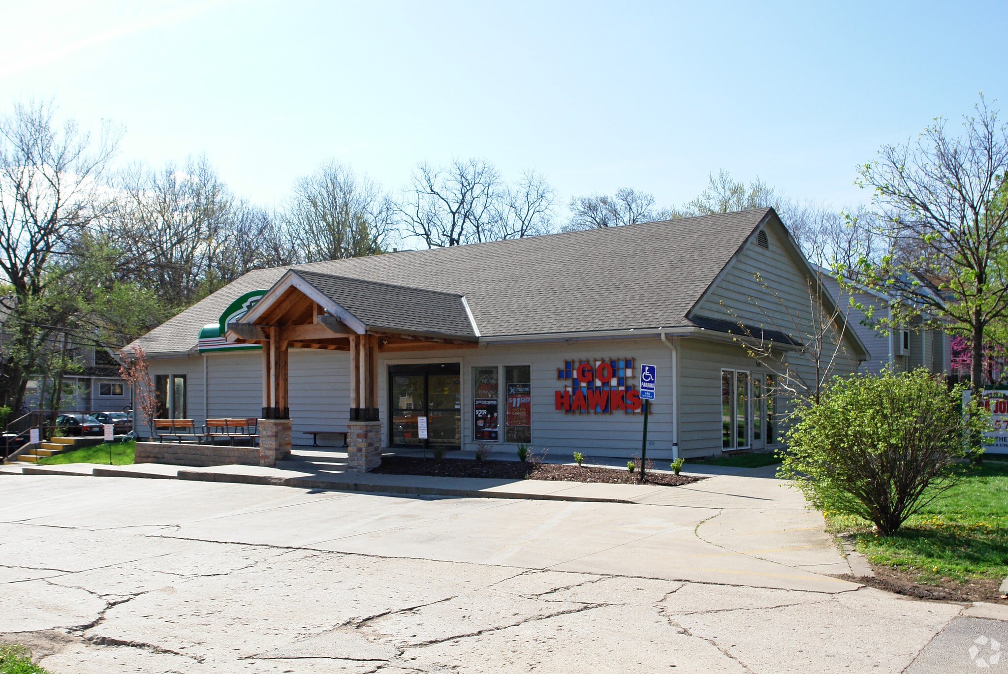 918 Mississippi St, Lawrence, KS for sale Primary Photo- Image 1 of 1
