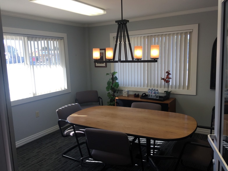 1862 S Broadway, Santa Maria, CA for lease - Interior Photo - Image 3 of 17