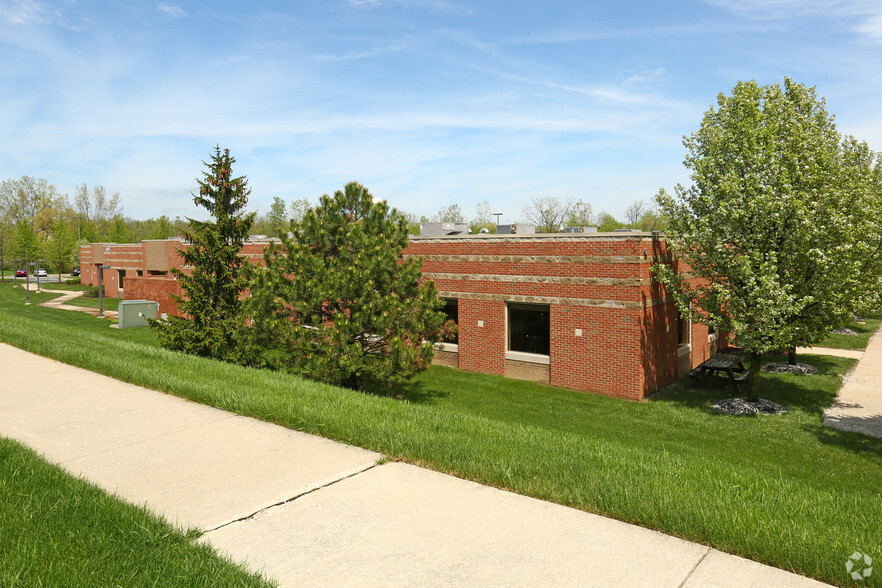 3767 Ranchero Dr, Ann Arbor, MI for lease - Building Photo - Image 1 of 8