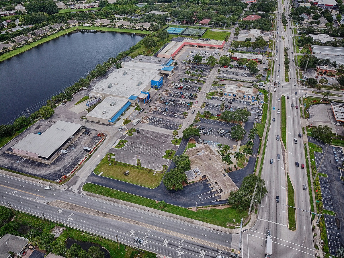 3501 Cortez Rd, Bradenton, FL 34210