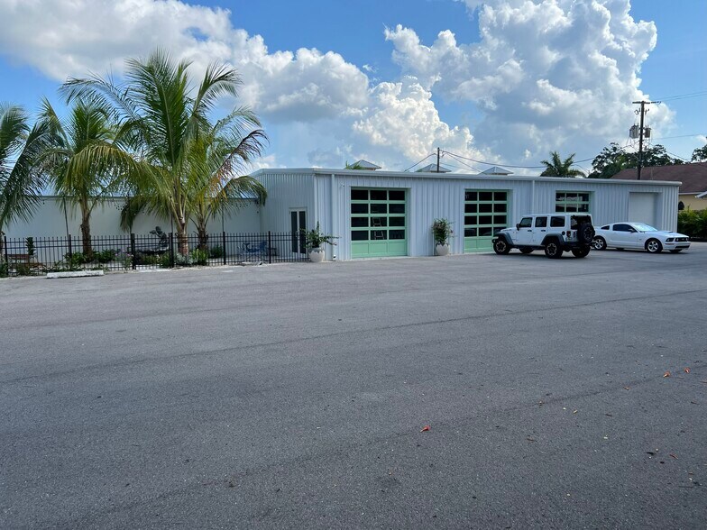 511 10th St, Bradenton, FL for lease - Building Photo - Image 1 of 9