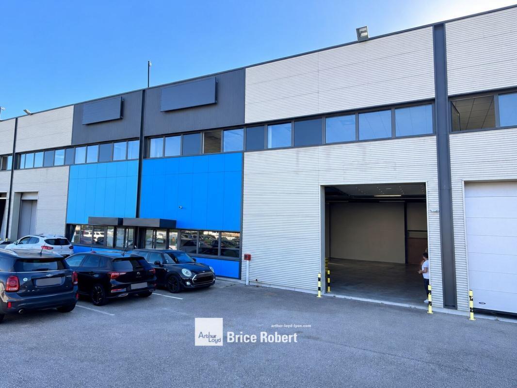 21 Rue Marcel Mérieux, Corbas for lease Building Photo- Image 1 of 7
