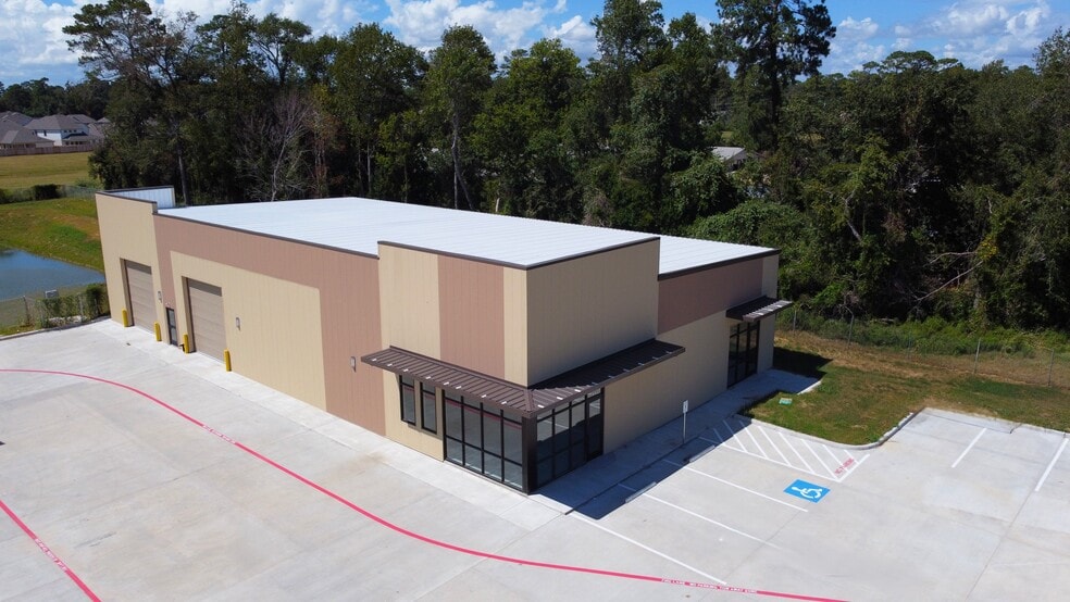 11811 Champion Forest Dr, Houston, TX for sale - Building Photo - Image 1 of 6
