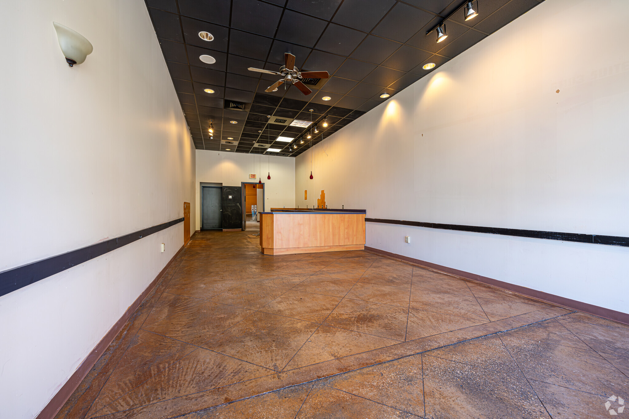 61101-61125 Airport Rd, Slidell, LA for lease Interior Photo- Image 1 of 3