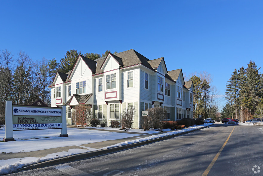 381 Chruch St, Saratoga Springs, NY for sale - Primary Photo - Image 1 of 1