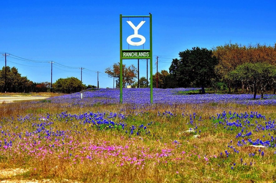 1736 Y.O. Ranch Rd, Mountain Home, TX for sale - Building Photo - Image 1 of 1