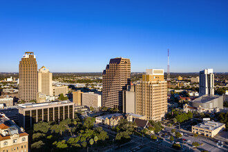 300 Convent St, San Antonio, TX - aerial  map view