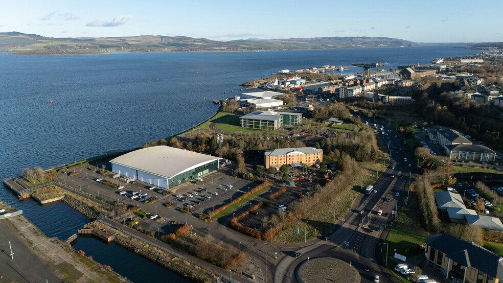 4 Main St, Greenock for lease - Building Photo - Image 2 of 6