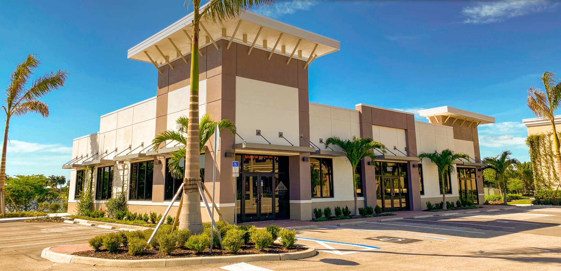 9975 Triangle Blvd E, Naples, FL 34113