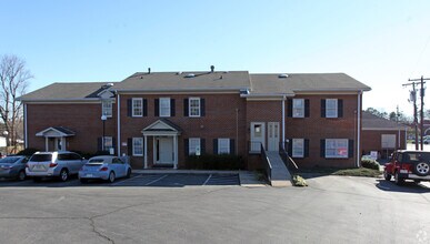 3447 Robinhood Rd, Winston-Salem, NC for lease Building Photo- Image 2 of 4