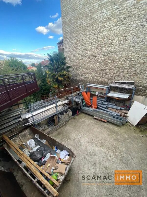 Flex in Vitry-sur-Seine for sale Building Photo- Image 1 of 4