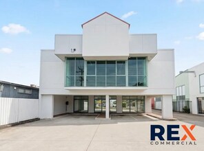 21 Moss St, Slacks Creek for lease Building Photo- Image 1 of 5