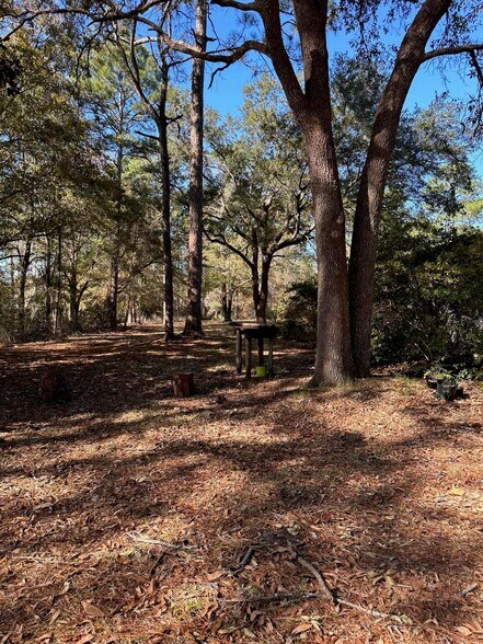 105 Pope St, Freeport, FL for sale - Primary Photo - Image 1 of 6