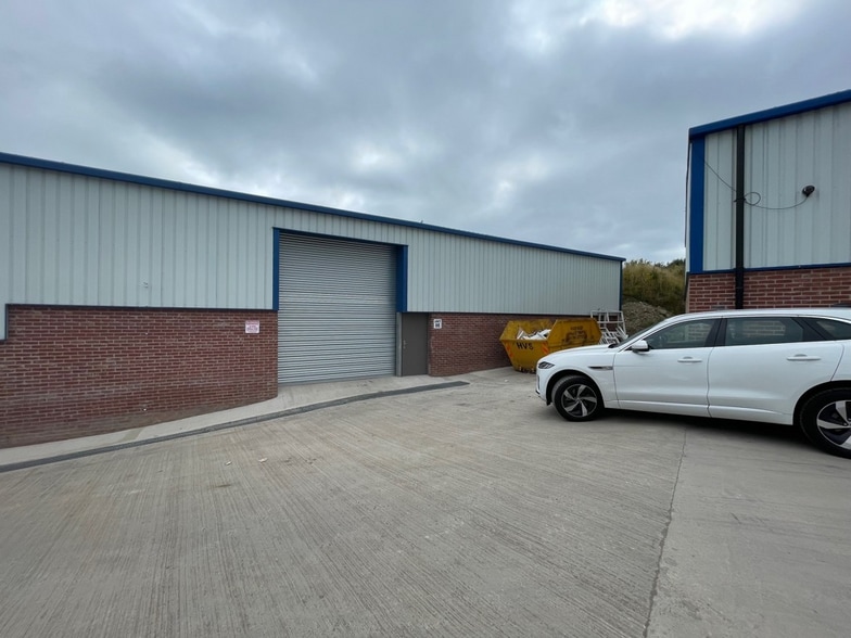 Campbell St, Blackburn for lease - Building Photo - Image 2 of 4