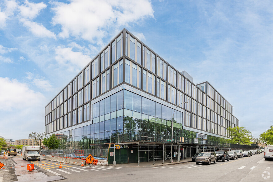 2440 Fulton St, Brooklyn, NY for lease - Building Photo - Image 3 of 11