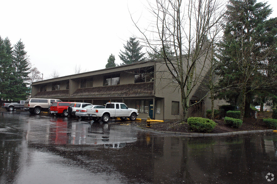 1217 NE Burnside Rd, Gresham, OR for lease - Building Photo - Image 2 of 9