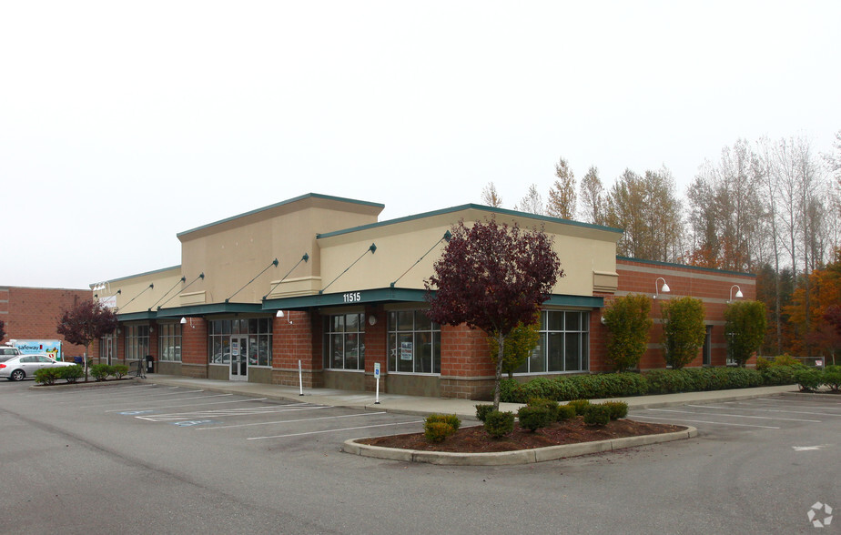 11515 Canyon Rd E, Puyallup, WA for lease - Primary Photo - Image 1 of 3