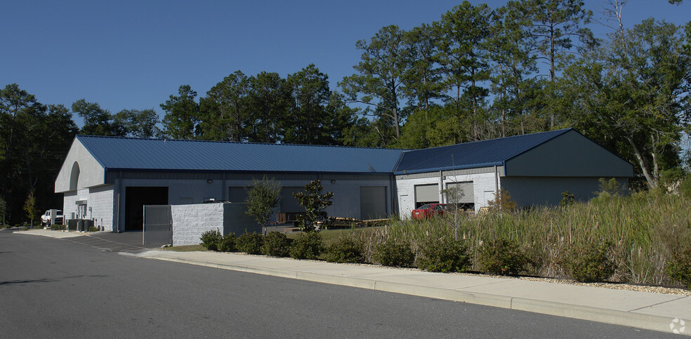 5111 NW 13th St, Gainesville, FL for lease - Primary Photo - Image 1 of 3