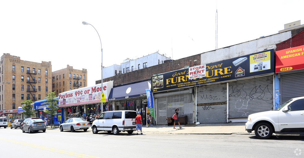 896-900 E Tremont Ave, Bronx, NY for lease - Building Photo - Image 2 of 2