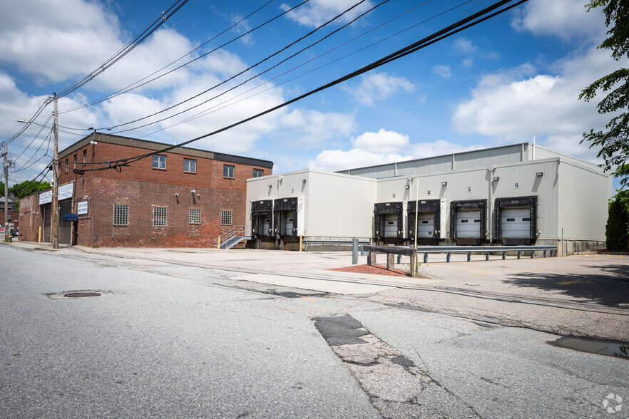 15-25 Bath St, Providence, RI for lease - Building Photo - Image 2 of 9