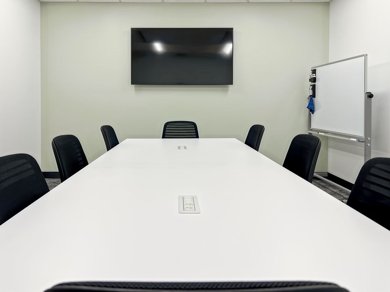 3940 Peninsular Dr SE, Grand Rapids, MI for lease Building Photo- Image 1 of 14